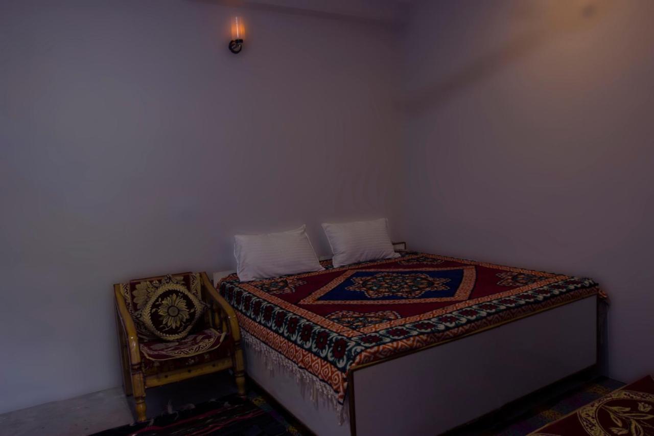 Tirthan Hilltop Home Stay Banjar Ngoại thất bức ảnh